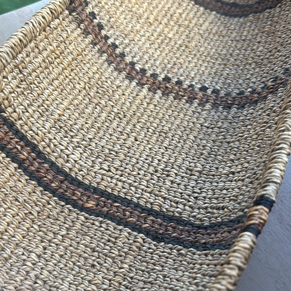 Vintage Ethiopian Gambela Canoe-Shaped Basket - Picture 5 of 6